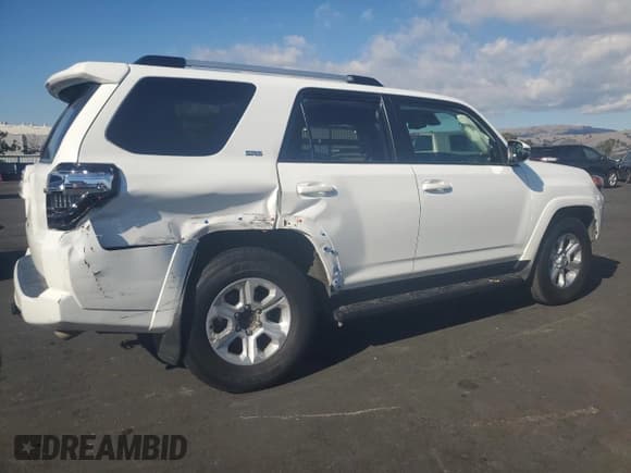 ✅ 2022 Toyota 4Runner SR5 Premium • VIN: JTEFU5JR7N5264475 • Lot: 82253155. Listed on Copart with 68,783 mi. Free auction sales archive from the USA and detailed vehicle history report at DreamBid. Image 3.