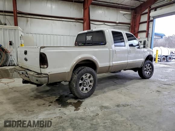 ✅ 2005 Ford F-250 XL • VIN: 1FTSW21PX5EC18861 • Lot: 94779915. Listed on Copart with Not provided. Free auction sales archive from the USA and detailed vehicle history report at DreamBid. Image 3.