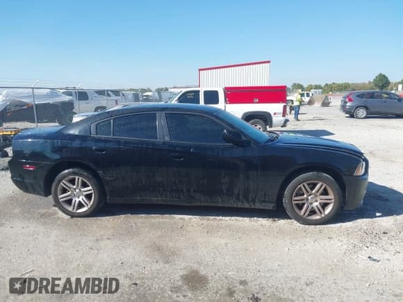 ✅ 2014 Dodge Charger Police • VIN: 2C3CDXATXEH191100 • Лот: 43221692. Опубликован ранее на IAAI с пробегом 221 239 миль. Бесплатный доступ к архиву аукционных продаж из США и подробный отчёт об истории автомобиля на DreamBid. Изображение 13.