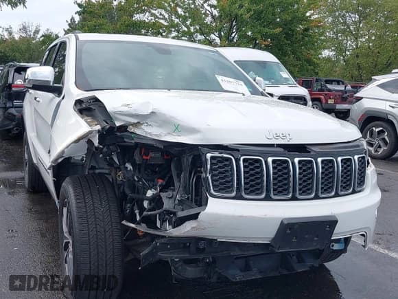 ✅ 2017 Jeep Grand Cherokee Limited • VIN: 1C4RJFBG3HC735700 • Lot: 43297734. Listed on IAAI with 111,840 mi. Free auction sales archive from the USA and detailed vehicle history report at DreamBid. Image 6.