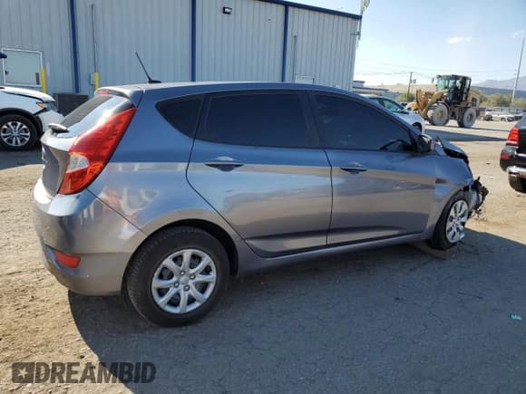 ✅ 2017 Hyundai Accent SE • VIN: KMHCT5AE8HU338712 • Лот: 70231794. Опубликован ранее на Copart с пробегом 110 413 миль. Бесплатный доступ к архиву аукционных продаж из США и подробный отчёт об истории автомобиля на DreamBid. Изображение 3.