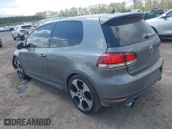 ✅ 2011 Volkswagen Golf GTI PZEV • VIN: WVWFD7AJ6BW284006 • Лот: 42177588. Опубликован ранее на IAAI с пробегом 144 168 миль. Бесплатный доступ к архиву аукционных продаж из США и подробный отчёт об истории автомобиля на DreamBid. Изображение 3.