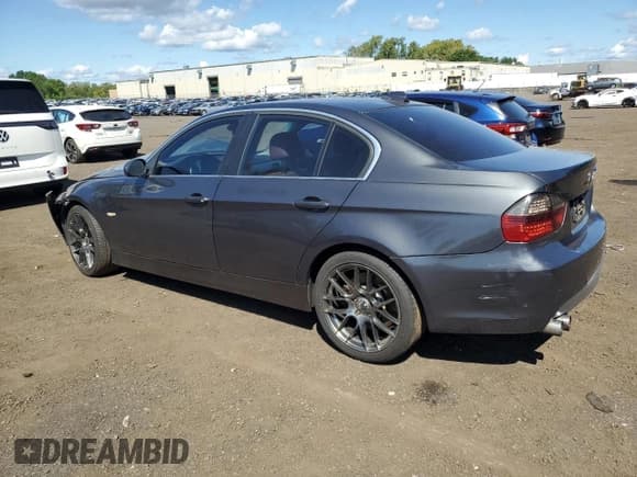✅ 2006 BMW 3 Series 330xi • VIN: WBAVD33506KL52699 • Lot: 70311515. Listed on Copart with 219,701 mi. Free auction sales archive from the USA and detailed vehicle history report at DreamBid. Image 2.