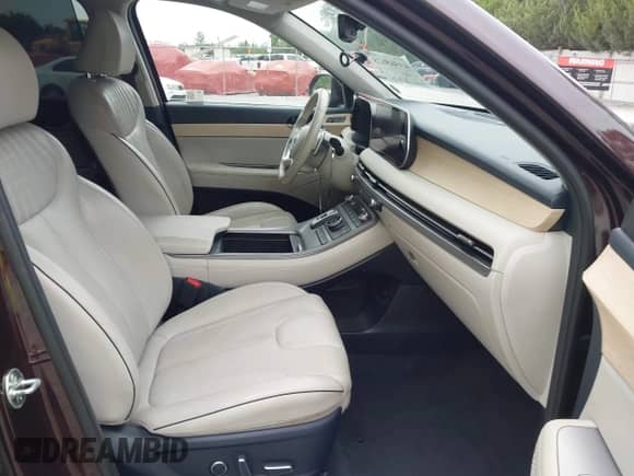 2024 Hyundai Palisade Limited с VIN KM8R5DGE6RU713424, выставлен на аукционе IAAI как лот 43565628 с пробегом 53 841 миль миль и . История ставок и продаж доступна на DreamBid. Изображение 5.