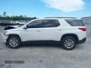 ✅ 2021 Chevrolet Traverse LT Cloth • VIN: 1GNERGKW0MJ126548 • Lot: 42998904. Wystawiony na IAAI z przebiegiem 66 776 mil. Bezpłatny archiwum sprzedaży aukcyjnych z USA i szczegółowy raport historii pojazdu na DreamBid. Zdjęcie 14.
