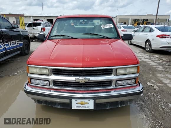 ✅ 1997 Chevrolet Silverado 1500 • VIN: 1GCEC19M5VE174925 • Lot: 55089105. Wystawiony na Copart z przebiegiem 213 318 mil. Bezpłatny archiwum sprzedaży aukcyjnych z USA i szczegółowy raport historii pojazdu na DreamBid. Zdjęcie 5.