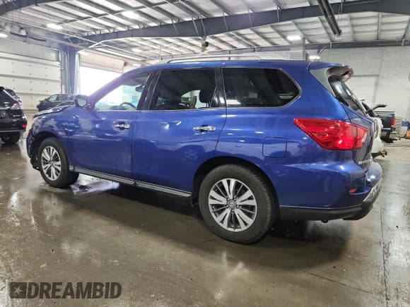 ✅ 2018 Nissan Pathfinder SV • VIN: 5N1DR2MN3JC617297 • Lot: 85328005. Wystawiony na Copart z przebiegiem 132 102 mil. Bezpłatny archiwum sprzedaży aukcyjnych z USA i szczegółowy raport historii pojazdu na DreamBid. Zdjęcie 2.