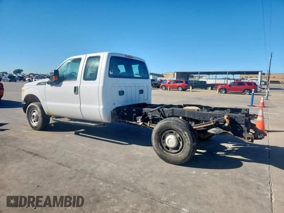 ✅ 2016 Ford F-250 XLT • VIN: 1FT7X2B63GEA72802 • Lot: 90720895. Wystawiony na Copart z przebiegiem 157 216 mil. Bezpłatny archiwum sprzedaży aukcyjnych z USA i szczegółowy raport historii pojazdu na DreamBid. Zdjęcie 2.