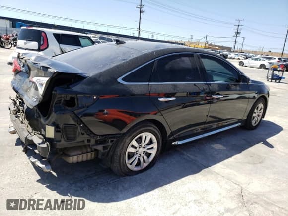 ✅ 2015 Hyundai Sonata Sport • VIN: 5NPE34AB6FH184375 • Lot: 47791883. Listed on Copart with 90,084 mi. Free auction sales archive from the USA and detailed vehicle history report at DreamBid. Image 3.