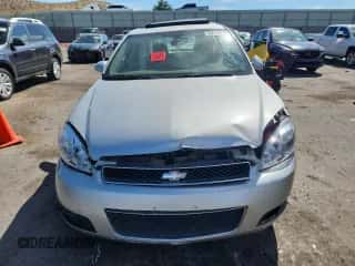 2012 Chevrolet Impala LT Fleet z VIN 2G1WG5E38C1217643, wystawiony jako Copart lot #80724055 z przebiegiem 80 987 mil mil oraz Szkoda całkowita • Salvage title. Historia ofert i sprzedaży dostępna na DreamBid. Obrazek 5.