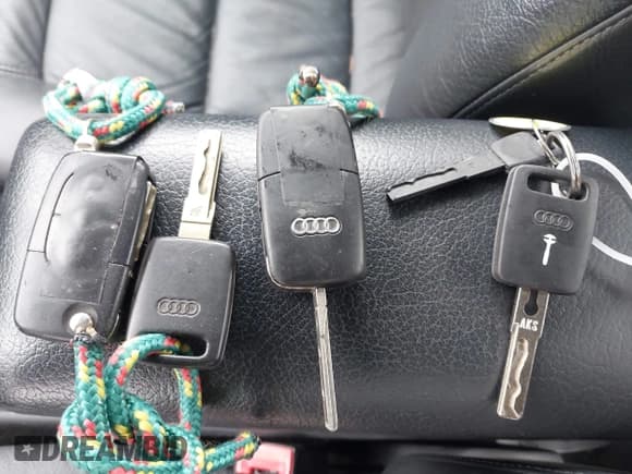 ✅ 2000 Audi A4 • VIN: WAUDH68D6YA166398 • Лот: 41914420. Опубликован ранее на IAAI с пробегом 74 629 миль. Бесплатный доступ к архиву аукционных продаж из США и подробный отчёт об истории автомобиля на DreamBid. Изображение 11.