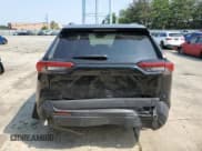 ✅ 2021 Toyota RAV4 XLE • VIN: 2T3P1RFV4MW160306 • Lot: 60722055. Wystawiony na Copart z przebiegiem 62 620 mil. Bezpłatny archiwum sprzedaży aukcyjnych z USA i szczegółowy raport historii pojazdu na DreamBid. Zdjęcie 6.