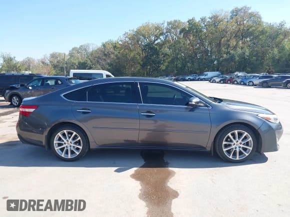 ✅ 2013 Toyota Avalon XLE • VIN: 4T1BK1EB0DU010203 • Lot: 43429717. Listed on IAAI with 127,779 mi. Free auction sales archive from the USA and detailed vehicle history report at DreamBid. Image 13.