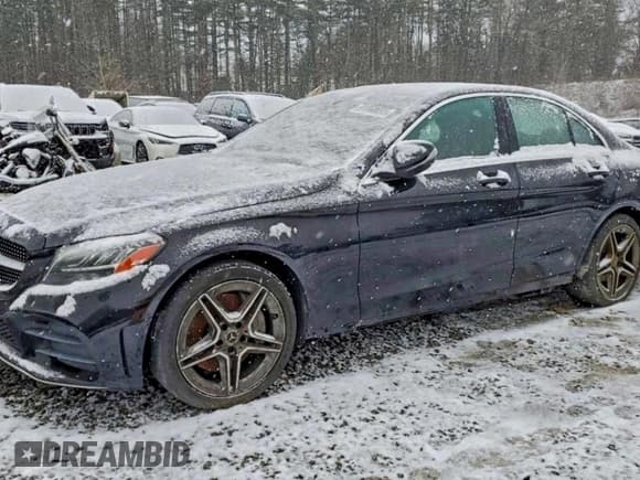 ✅ 2019 Mercedes-Benz C 300 • VIN: 55SWF8EB2KU300630 • Lot: 91860695. Wystawiony na Copart z przebiegiem 92 299 mil. Bezpłatny archiwum sprzedaży aukcyjnych z USA i szczegółowy raport historii pojazdu na DreamBid. Zdjęcie 1.