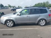 ✅ 2010 Subaru Forester X Premium • VIN: JF2SH6CC2AG726768 • Lot: 42939598. Listed on IAAI with 191,938 mi. Free auction sales archive from the USA and detailed vehicle history report at DreamBid. Image 6.