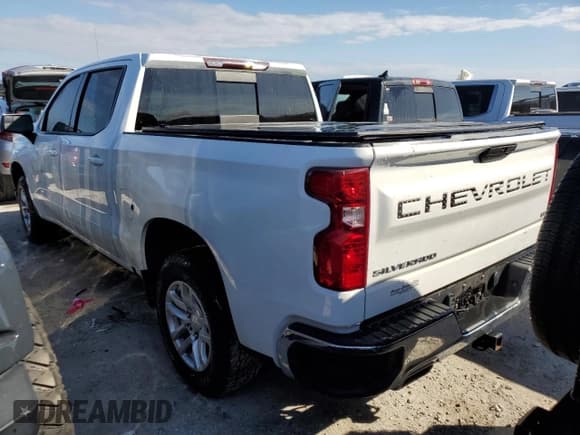 ✅ 2020 Chevrolet Silverado 1500 LT • VIN: 3GCUYDED1LG333207 • Lot: 77328694. Wystawiony na Copart z przebiegiem Nie podano. Bezpłatny archiwum sprzedaży aukcyjnych z USA i szczegółowy raport historii pojazdu na DreamBid. Zdjęcie 2.