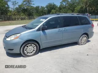 ✅ 2009 Toyota Sienna LE • VIN: 5TDBK23C89S028157 • Lot: 57068145. Listed on Copart with 200,942 mi. Free auction sales archive from the USA and detailed vehicle history report at DreamBid. Image 1.