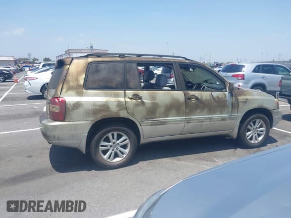 ✅ 2007 Toyota Highlander w/3rd Row • VIN: JTEEW21A770048284 • Lot: 42564835. Wystawiony na IAAI z przebiegiem 131 555 mil. Bezpłatny archiwum sprzedaży aukcyjnych z USA i szczegółowy raport historii pojazdu na DreamBid. Zdjęcie 13.