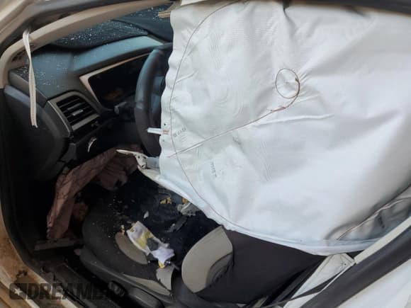 ✅ 2015 Ford Fusion S • VIN: 3FA6P0G71FR183335 • Лот: 67752805. Опубликован ранее на Copart с пробегом Не указан. Бесплатный доступ к архиву аукционных продаж из США и подробный отчёт об истории автомобиля на DreamBid. Изображение 8.