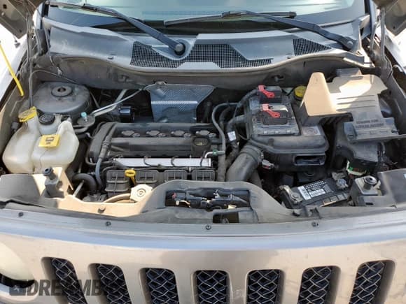 ✅ 2014 Jeep Patriot Latitude • VIN: 1C4NJPFA0ED589028 • Lot: 71983625. Wystawiony na Copart z przebiegiem 144 523 mil. Bezpłatny archiwum sprzedaży aukcyjnych z USA i szczegółowy raport historii pojazdu na DreamBid. Zdjęcie 12.