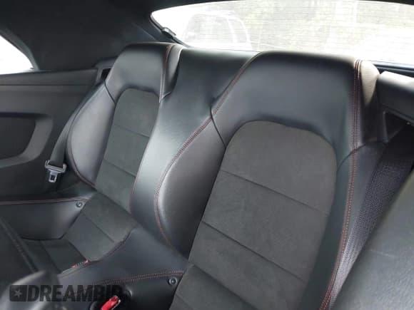 ✅ 2017 Ford Mustang GT Premium • VIN: 1FATP8FF0H5342278 • Lot: 42397127. Wystawiony na IAAI z przebiegiem 63 688 mil. Bezpłatny archiwum sprzedaży aukcyjnych z USA i szczegółowy raport historii pojazdu na DreamBid. Zdjęcie 8.