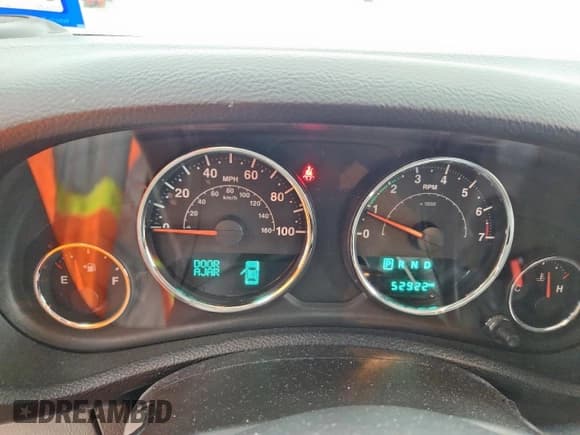 ✅ 2016 Jeep Wrangler Black Bear • VIN: 1C4AJWAG0GL104173 • Lot: 63565415. Wystawiony na Copart z przebiegiem 52 922 mil. Bezpłatny archiwum sprzedaży aukcyjnych z USA i szczegółowy raport historii pojazdu na DreamBid. Zdjęcie 9.