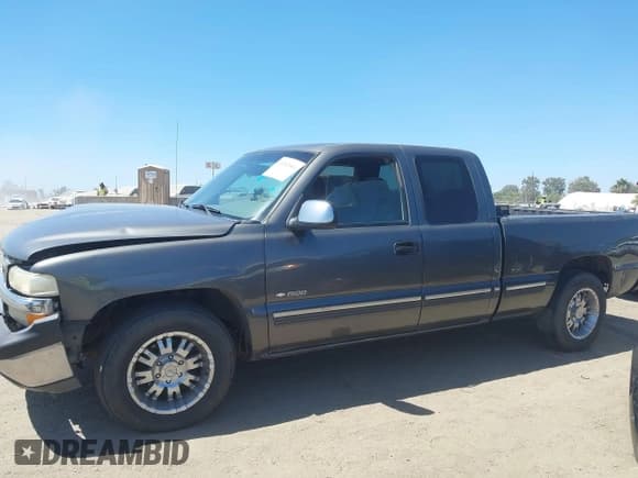 ✅ 2001 Chevrolet Silverado 1500 LS • VIN: 2GCEC19T311133695 • Lot: 43152044. Listed on IAAI with 185,385 mi. Free auction sales archive from the USA and detailed vehicle history report at DreamBid. Image 14.