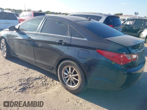 ✅ 2012 Hyundai Sonata GLS • VIN: 5NPEB4AC4CH490787 • Lot: 43403195. Listed on IAAI with 207,701 mi. Free auction sales archive from the USA and detailed vehicle history report at DreamBid. Image 3.