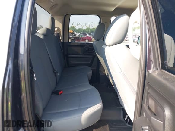 ✅ 2018 Ram 1500 Tradesman • VIN: 1C6RR7FT8JS198590 • Lot: 42712642. Listed on IAAI with 75,284 mi. Free auction sales archive from the USA and detailed vehicle history report at DreamBid. Image 8.