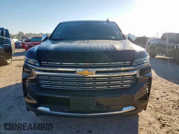 ✅ 2021 Chevrolet Suburban Premier • VIN: 1GNSKFKD9MR278135 • Lot: 90880065. Wystawiony na Copart z przebiegiem 216 548 mil. Bezpłatny archiwum sprzedaży aukcyjnych z USA i szczegółowy raport historii pojazdu na DreamBid. Zdjęcie 5.