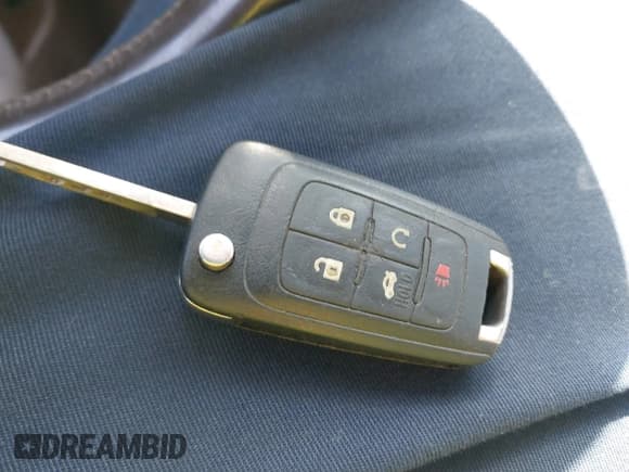 ✅ 2013 Buick LaCrosse Leather • VIN: 1G4GC5ER0DF293374 • Lot: 40529730. Wystawiony na IAAI z przebiegiem 159 873 mil. Bezpłatny archiwum sprzedaży aukcyjnych z USA i szczegółowy raport historii pojazdu na DreamBid. Zdjęcie 11.