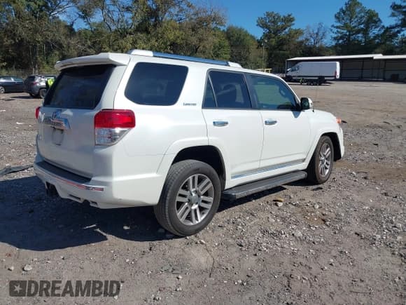 ✅ 2013 Toyota 4Runner SR5 • VIN: JTEZU5JR6D5058656 • Lot: 43489065. Wystawiony na IAAI z przebiegiem 204 674 mil. Bezpłatny archiwum sprzedaży aukcyjnych z USA i szczegółowy raport historii pojazdu na DreamBid. Zdjęcie 4.