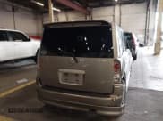 ✅ 2006 Scion xB • VIN: JTLKT324064057435 • Lot: 43541725. Wystawiony na IAAI z przebiegiem 207 738 mil. Bezpłatny archiwum sprzedaży aukcyjnych z USA i szczegółowy raport historii pojazdu na DreamBid. Zdjęcie 16.