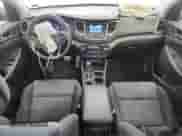 2017 Hyundai Tucson Night Edition с VIN KM8J3CA29HU477913, выставлен на аукционе Copart как лот 64895455 с пробегом 142 441 миль миль и Списание • Salvage title. История ставок и продаж доступна на DreamBid. Изображение 8.