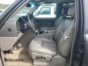 ✅ 2003 Chevrolet Suburban Z71 • VIN: 3GNFK16Z03G179485 • Lot: 70593555. Wystawiony na Copart z przebiegiem 203 634 mil. Bezpłatny archiwum sprzedaży aukcyjnych z USA i szczegółowy raport historii pojazdu na DreamBid. Zdjęcie 7.