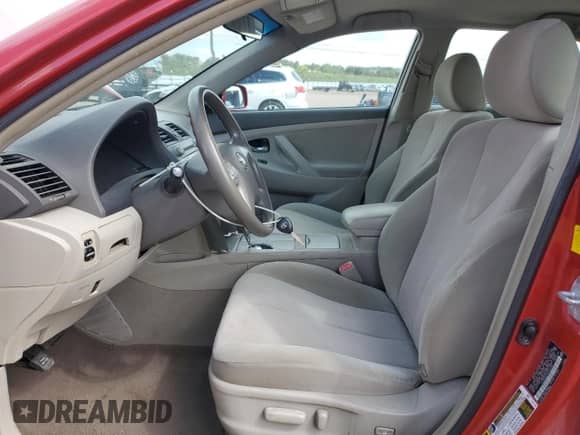 2011 Toyota Camry LE с VIN 4T4BF3EK4BR174508, выставлен на аукционе Copart как лот 84207795 с пробегом 194 856 миль миль и Списание • Salvage title. История ставок и продаж доступна на DreamBid. Изображение 7.