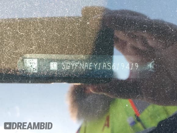 ✅ 2010 Cadillac SRX Luxury Collection • VIN: 3GYFNAEY1AS619419 • Lot: 43580125. Wystawiony na IAAI z przebiegiem 89 313 mil. Bezpłatny archiwum sprzedaży aukcyjnych z USA i szczegółowy raport historii pojazdu na DreamBid. Zdjęcie 9.