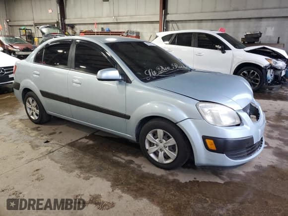 ✅ 2008 Kia Rio LX • VIN: KNADE123286423863 • Lot: 90853765. Wystawiony na Copart z przebiegiem 148 109 mil. Bezpłatny archiwum sprzedaży aukcyjnych z USA i szczegółowy raport historii pojazdu na DreamBid. Zdjęcie 4.