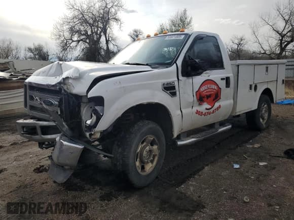 ✅ 2010 Ford F-250 • VIN: 1FTSF2BY9AEA45478 • Lot: 50821805. Wystawiony na Copart z przebiegiem 188 649 mil. Bezpłatny archiwum sprzedaży aukcyjnych z USA i szczegółowy raport historii pojazdu na DreamBid. Zdjęcie 1.