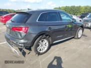 ✅ 2020 Audi Q5 Premium • VIN: WA1ANAFY9L2046728 • Лот: 43250654. Опубликован ранее на IAAI с пробегом 73 018 миль. Бесплатный доступ к архиву аукционных продаж из США и подробный отчёт об истории автомобиля на DreamBid. Изображение 4.
