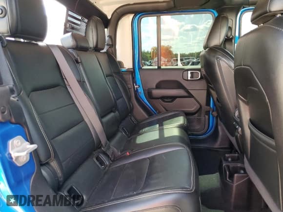 ✅ 2020 Jeep Gladiator Overland • VIN: 1C6HJTFG4LL162262 • Lot: 57261325. Wystawiony na Copart z przebiegiem 74 856 mil. Bezpłatny archiwum sprzedaży aukcyjnych z USA i szczegółowy raport historii pojazdu na DreamBid. Zdjęcie 10.