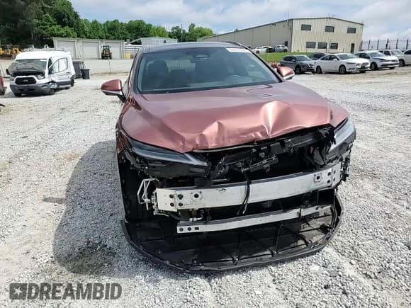 ✅ 2024 Lexus RX 450h+ Luxury • VIN: JTJCJMGA2R2012259 • Lot: 55716775. Wystawiony na Copart z przebiegiem 23 943 mil. Bezpłatny archiwum sprzedaży aukcyjnych z USA i szczegółowy raport historii pojazdu na DreamBid. Zdjęcie 15.