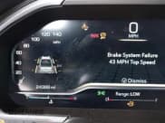 ✅ 2023 GMC Sierra 1500 Denali Ultimate • VIN: 1GTUUHEL2PZ182300 • Лот: 41498730. Опубликован ранее на IAAI с пробегом 24 389 миль. Бесплатный доступ к архиву аукционных продаж из США и подробный отчёт об истории автомобиля на DreamBid. Изображение 7.