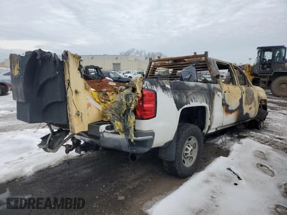 ✅ 2017 Chevrolet Silverado 2500HD Work Truck • VIN: 1GC1KUEY4HF195632 • Lot: 44781235. Wystawiony na Copart z przebiegiem Nie podano. Bezpłatny archiwum sprzedaży aukcyjnych z USA i szczegółowy raport historii pojazdu na DreamBid. Zdjęcie 3.