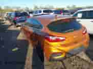 2017 Chevrolet Cruze Premier z VIN 3G1BF6SM6HS540153, wystawiony jako IAAI lot #43391698 z przebiegiem 115 761 mil mil oraz . Historia ofert i sprzedaży dostępna na DreamBid. Obrazek 3.