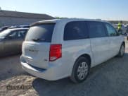 ✅ 2017 Dodge Grand Caravan SE • VIN: 2C4RDGBG2HR612880 • Lot: 43218794. Wystawiony na IAAI z przebiegiem 132 005 mil. Bezpłatny archiwum sprzedaży aukcyjnych z USA i szczegółowy raport historii pojazdu na DreamBid. Zdjęcie 4.