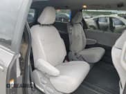 ✅ 2020 Toyota Sienna LE • VIN: 5TDKZ3DC5LS082166 • Lot: 85286845. Listed on Copart with 128,746 mi. Free auction sales archive from the USA and detailed vehicle history report at DreamBid. Image 11.