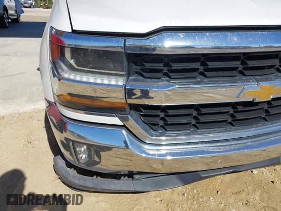 ✅ 2018 Chevrolet Silverado 1500 LT • VIN: 3GCPCREC0JG110962 • Lot: 43702948. Listed on IAAI with 95,822 mi. Free auction sales archive from the USA and detailed vehicle history report at DreamBid. Image 6.