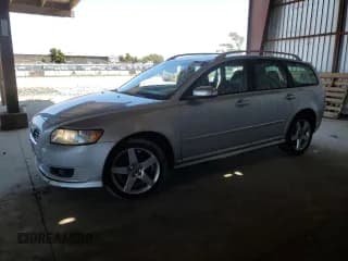 ✅ 2009 Volvo V50 R-Design • VIN: YV1MJ672192482157 • Лот: 61503505. Опубликован ранее на Copart с пробегом 195 480 миль. Бесплатный доступ к архиву аукционных продаж из США и подробный отчёт об истории автомобиля на DreamBid. Изображение 1.
