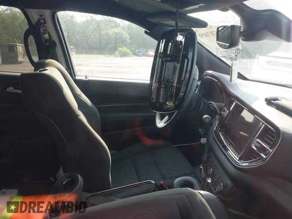 2024 Dodge Durango Pursuit with VIN 1C4SDJFT2RC213662, listed as a IAAI auction lot 42074058 with 1,238 mi miles and . Bid and sale history available at DreamBid. Image 5.